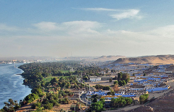 Nubian villages at Gharb Aswan, seen from the north