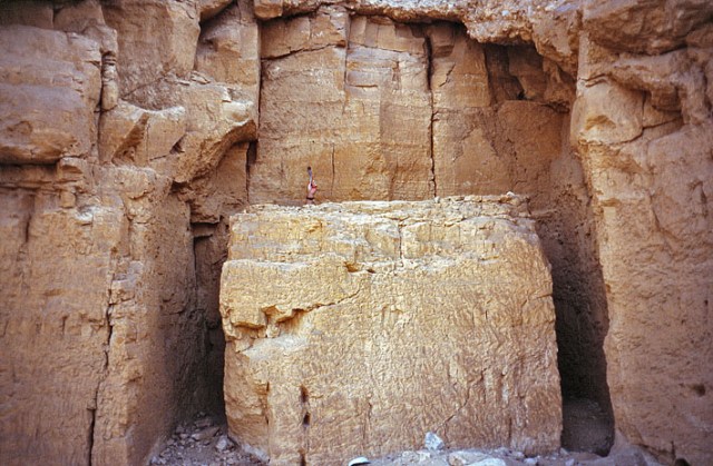 Abandoned, carved out block in the New Kingdom quarry at Qurna, just by the Valley of the Kings in Luxor/Thebes. Note the scale! Abandoned, carved out block in the New Kingdom quarry at Qurna, just by the Valley of the Kings in Luxor/Thebes. Note the scale!