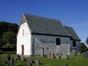 Moster gamle kirke - en av landets eldste steinkirker