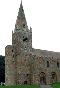 All Saints' Church, Brixworth, anglosaksisk kirke i hovedsak fra 7- og 800-tallet (tårnet senere ombygget). Kirken ble bygget av romersk stein, bl.a. en rekke magmatiske stein fra Leicester-området. Kankje ble også stein brutt lokalt benyttet. Kilde: Parsons 1990. Foto: Wikipedia