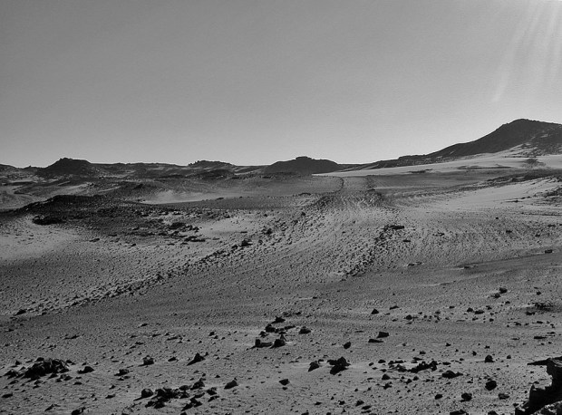 The Roman "el-Deir" road heading out from the West Bank at Aswan. It bypasses the whole First Cataract of the Nile and joins the preserved Roman roads in Lower Nubia. Photo: Per Storemyr