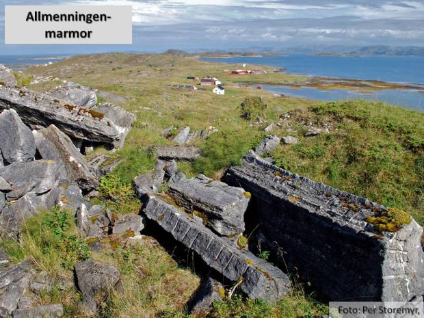Marmorbruddet på Allmenningen ligger vakkert til på den høyeste toppen på øya. Her fra steinbruddet som ble åpnet for restaureringen av Nidarosdomen på slutten av 1800-tallet.