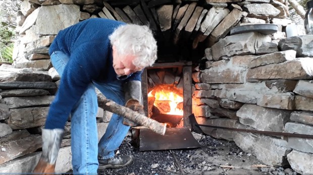 Otherwise, work, work, work. 2-3 times an hour, often more frequently. Terje B. in action.