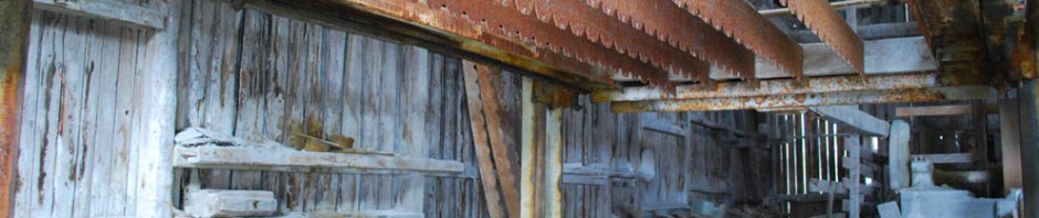 Rammesag for oppskjæring av store kleberbloker i Saghuset på Sagflaten: Foto: Per Storemyr (2018)