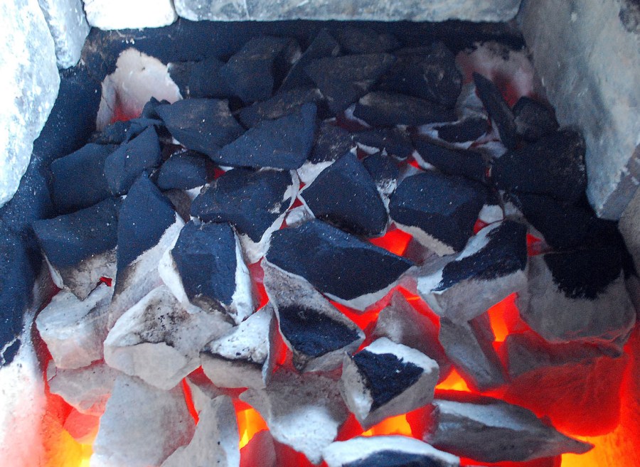 Svært god glød i oven allerede etter få timer. Foto: Per Storemyr