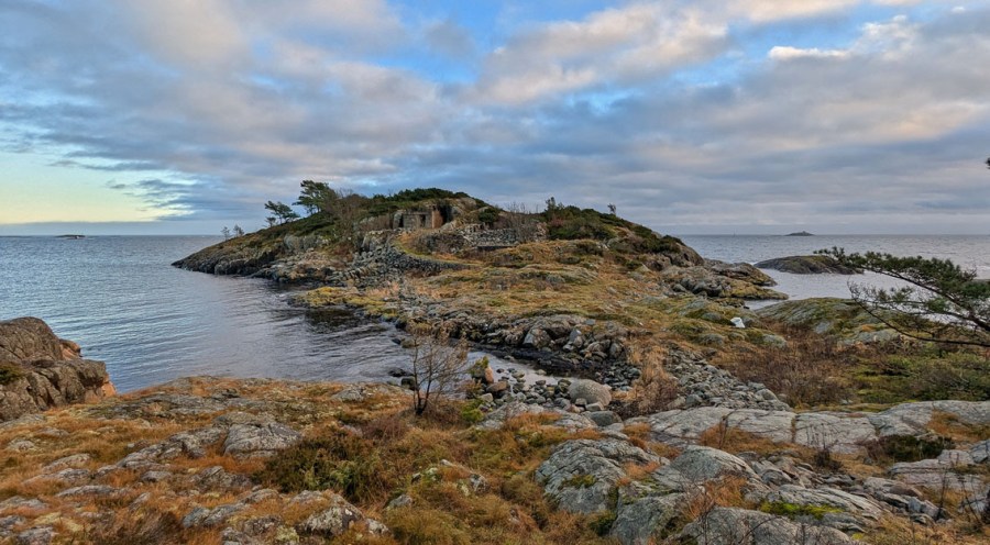 Nautholmen sett fra eidet på landsiden. Foto: PS