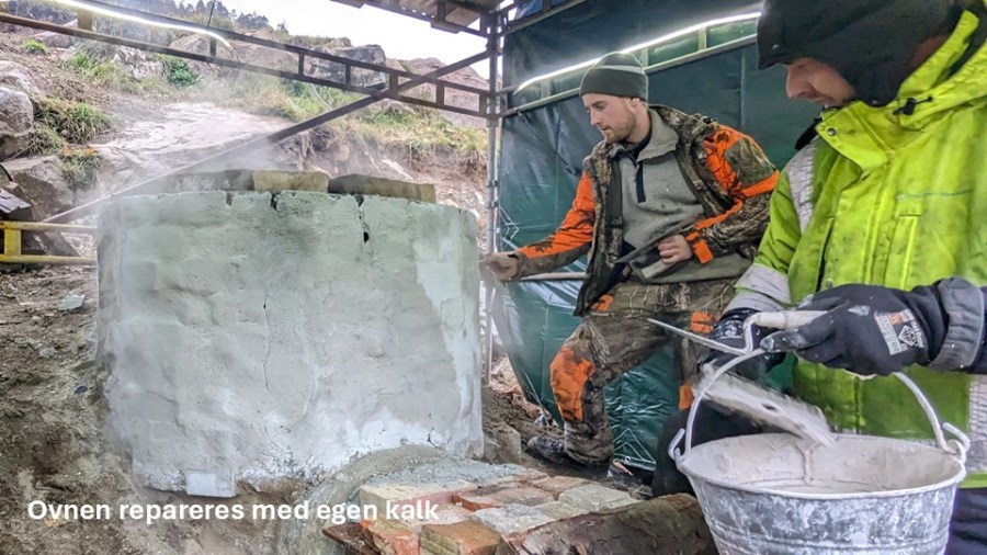 Den brente kalken testes på kalkovnen selv - så blir den også reparert.