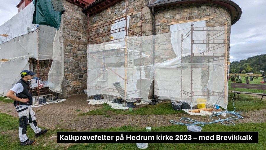 Brevikkalk ble valgt som en av kalkene til testing for restaurering av Hedrum middelalderkirke i Vestfold i 2023.