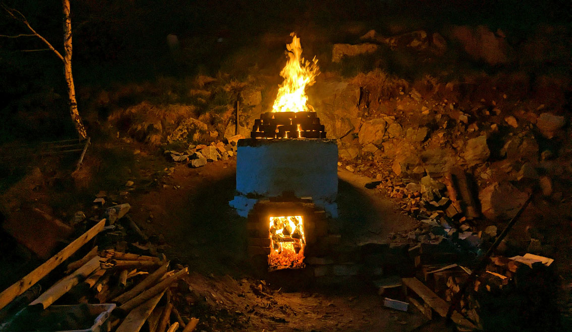 Burning lime through the night