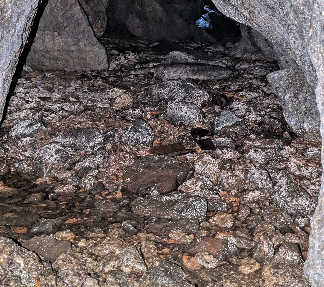 The quarry floor below the big blocks that at some time detached from the undermined quarry face. Photo by PS