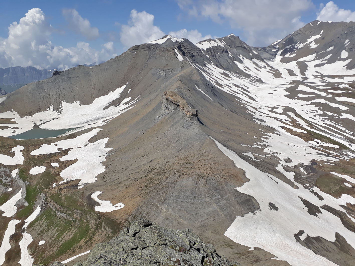 View of Muttenbergen (c. 2700-3000 m) from the south. Photo by PS